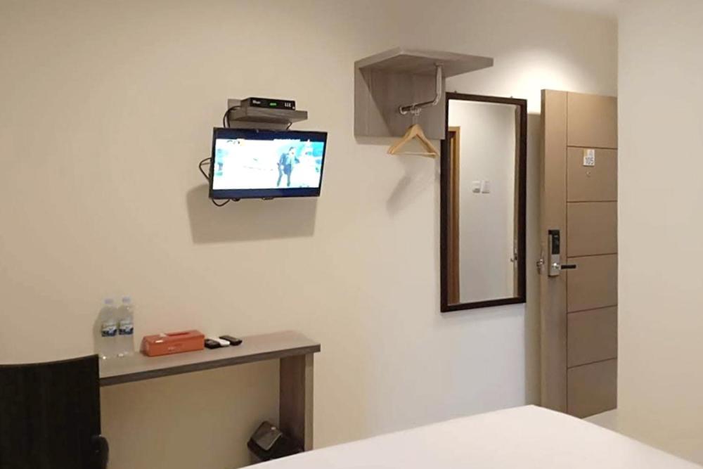 Twospaces Living At Maximus Inn Palembang Exteriér fotografie