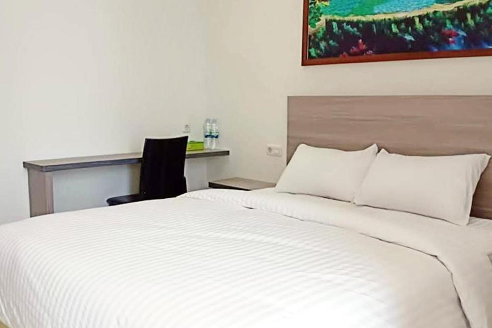 Twospaces Living At Maximus Inn Palembang Exteriér fotografie